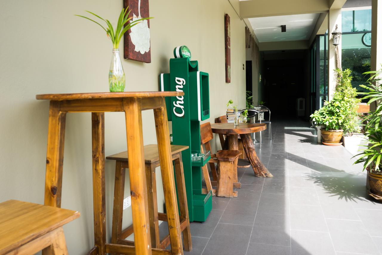 The Pool Resort Bangkok Exterior photo